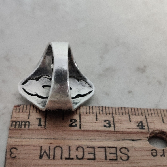 Vintage Sterling Silver Marcasite & Onyx Ring - Picture 14 of 16